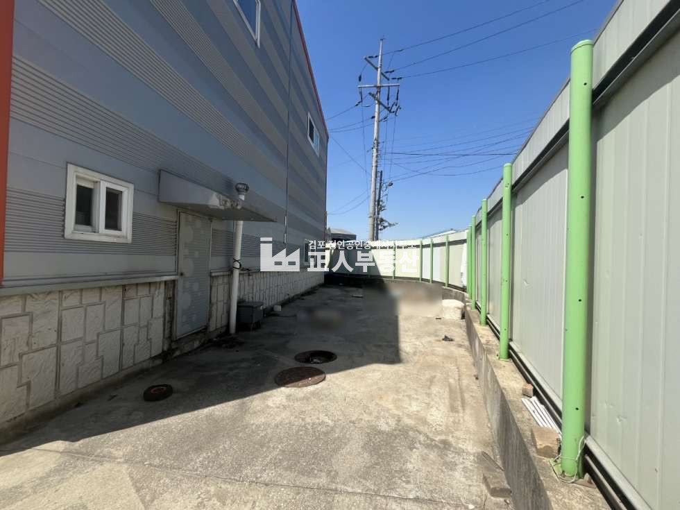 경기 김포시 통진읍 옹정리 통진 건평100평 넓은마당 대형차량진입가능 전력50kw 매매 매물번호 11147 사진 5