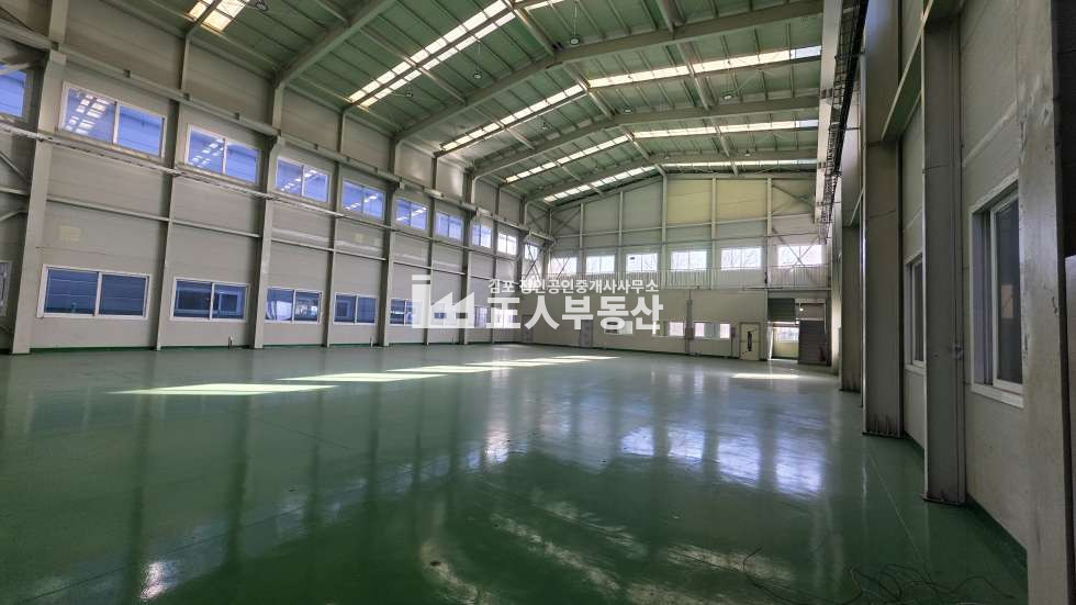 경기 김포시 양촌읍 학운리 나동 학운산단 200평공장 전력150kw 가능코드 C29 높은층고 물류창고추천 월세 매물번호 11060 사진 4